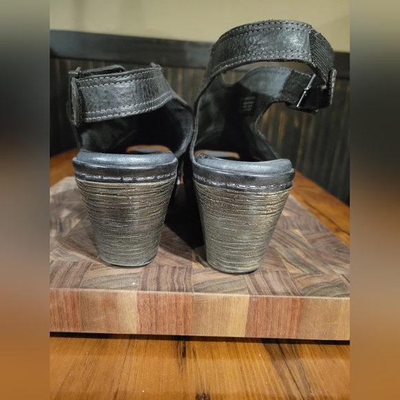 Dansko Wedge - Picture 6 of 6